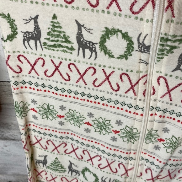 Burt’s Bees Christmas Baby Sleeper Size 12 Months NEW - Picture 3 of 8